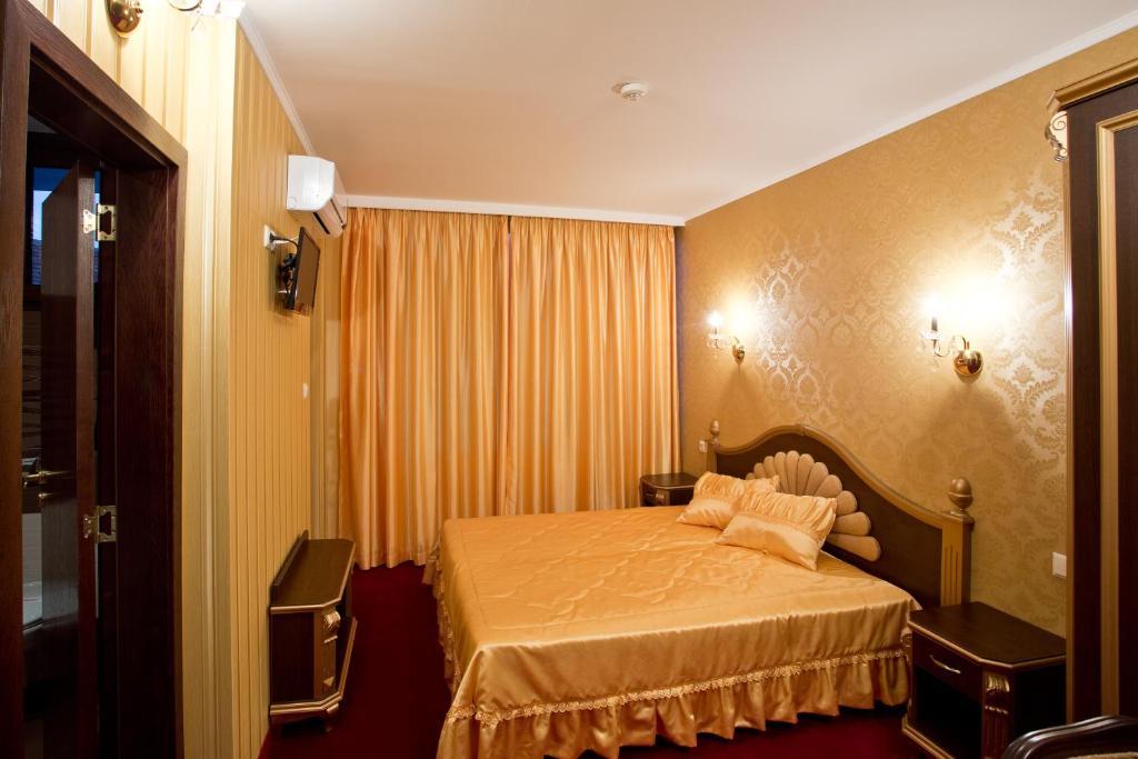 Hotel Diamond Kazanlak Room photo